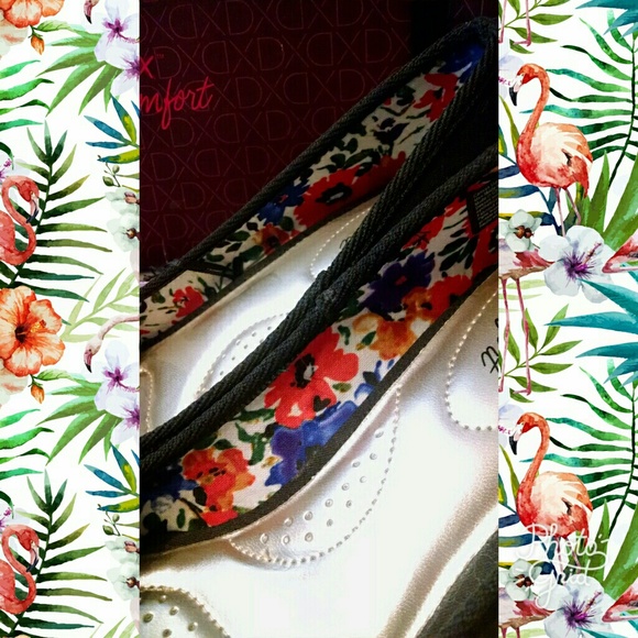 Dexflex Comfort Black Peep-Toe 3" Wedges - Picture 5 of 6