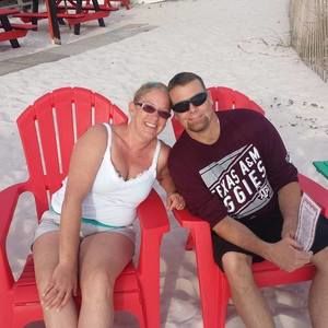 Meet your Posher, Travis todd