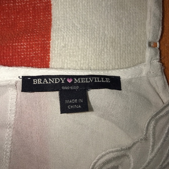 Brandy Melville White Crop - Picture 3 of 5