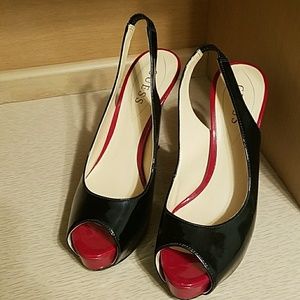 Guess peep toe pumps
