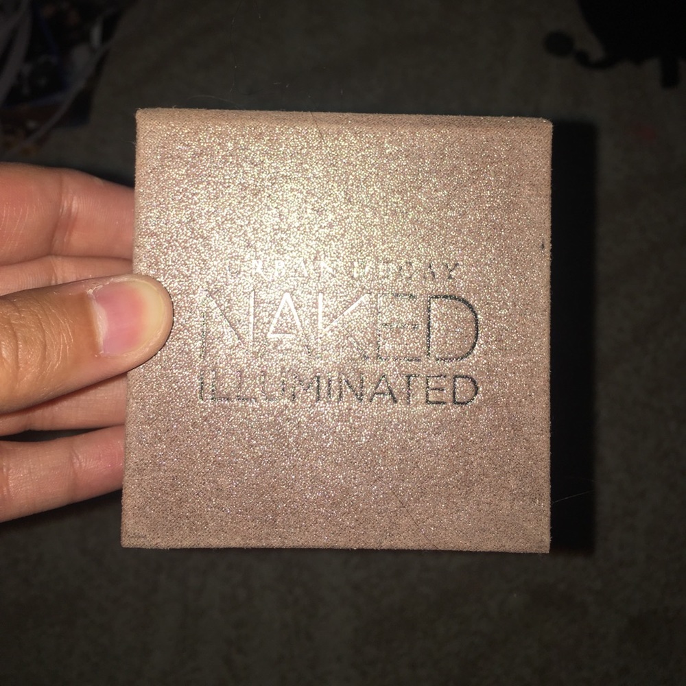 Urban Decay Naked Illuminated Highlighter