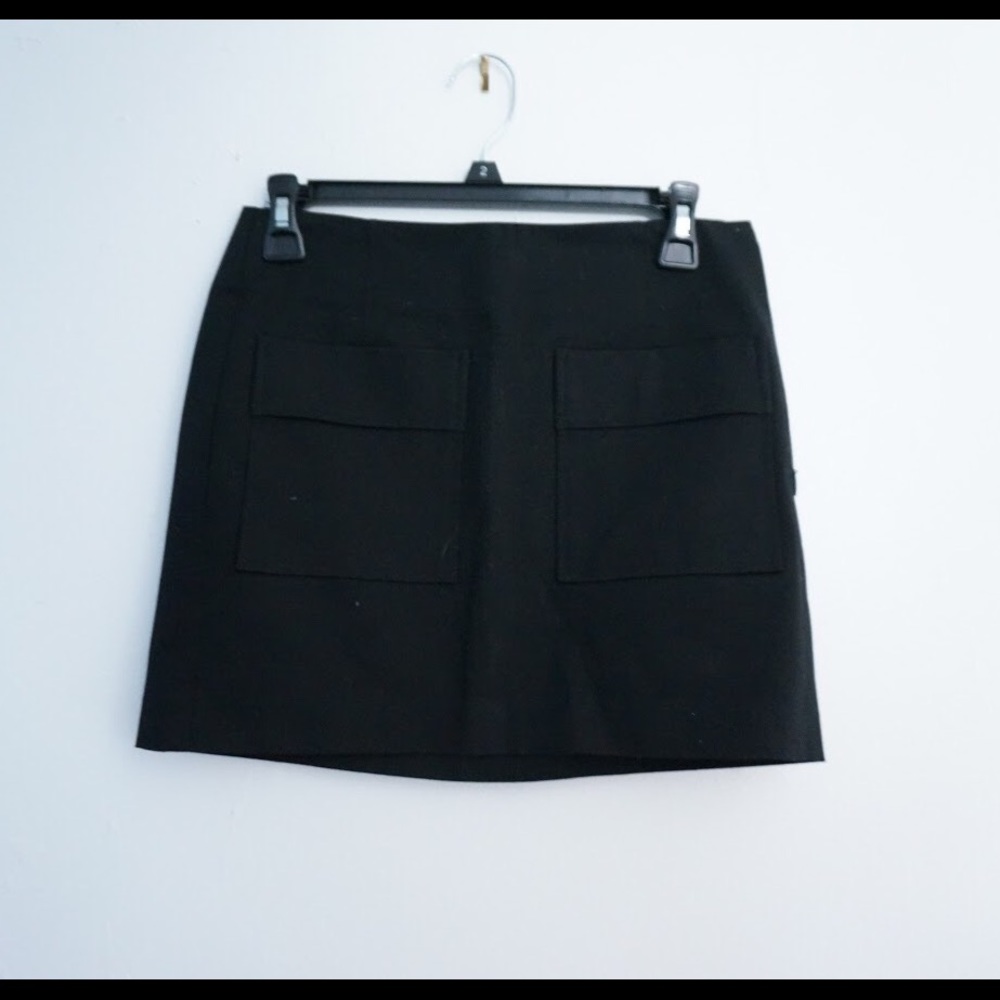 Gap black mini skirt new small size 1
