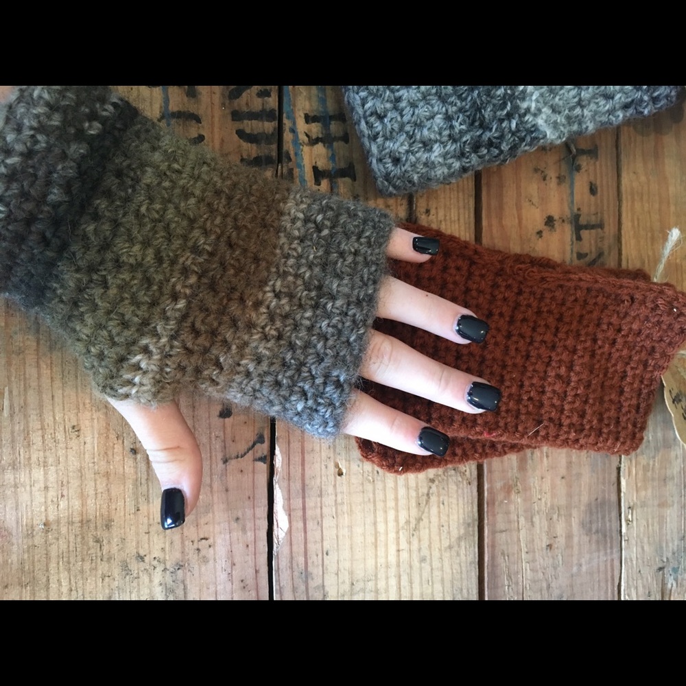 Fingerless gloves!