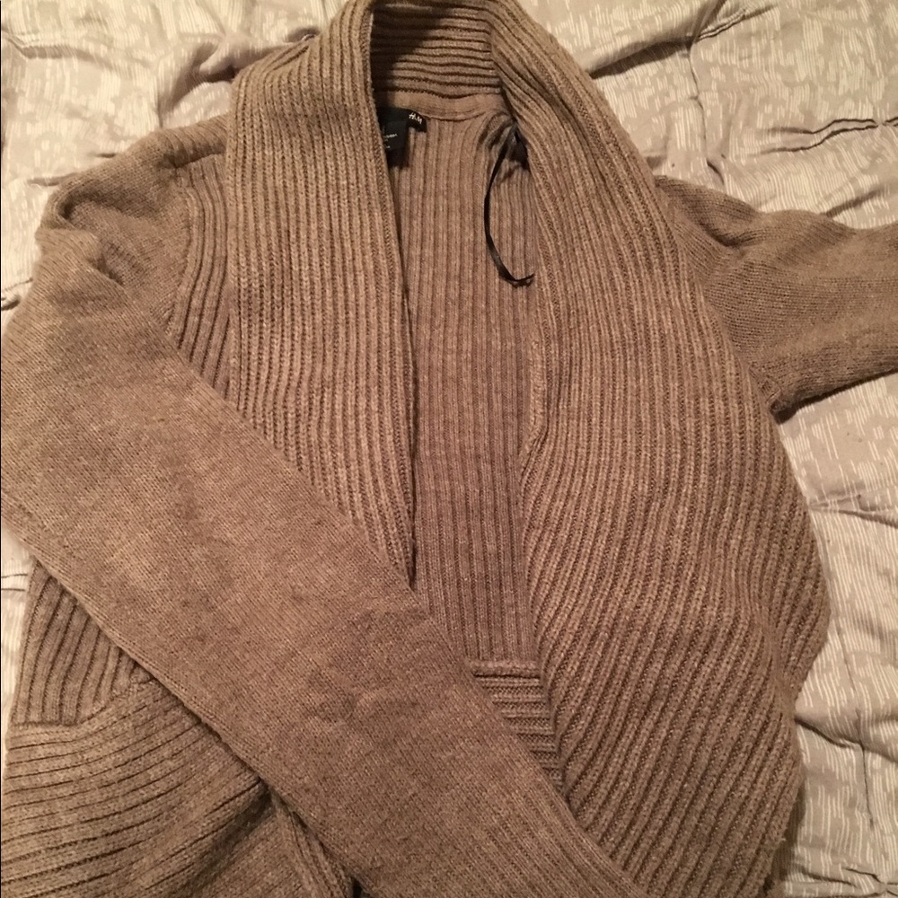 H&M open circle cardigan