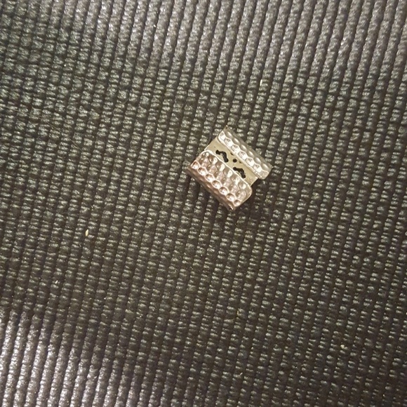 Ring - Picture 2 of 3