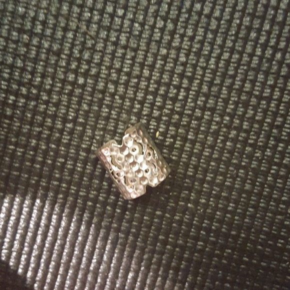 Ring - Picture 3 of 3