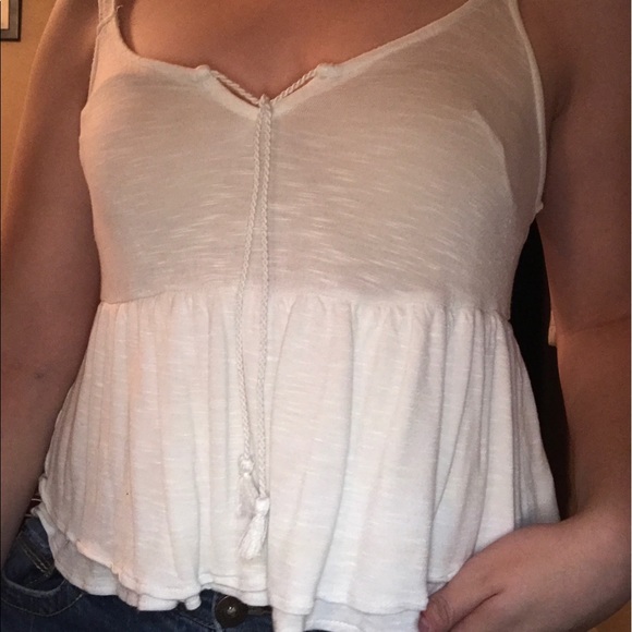 Cropped Tank Top - Picture 2 of 4