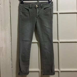 American Eagle Olive low rise cropped jeggings
