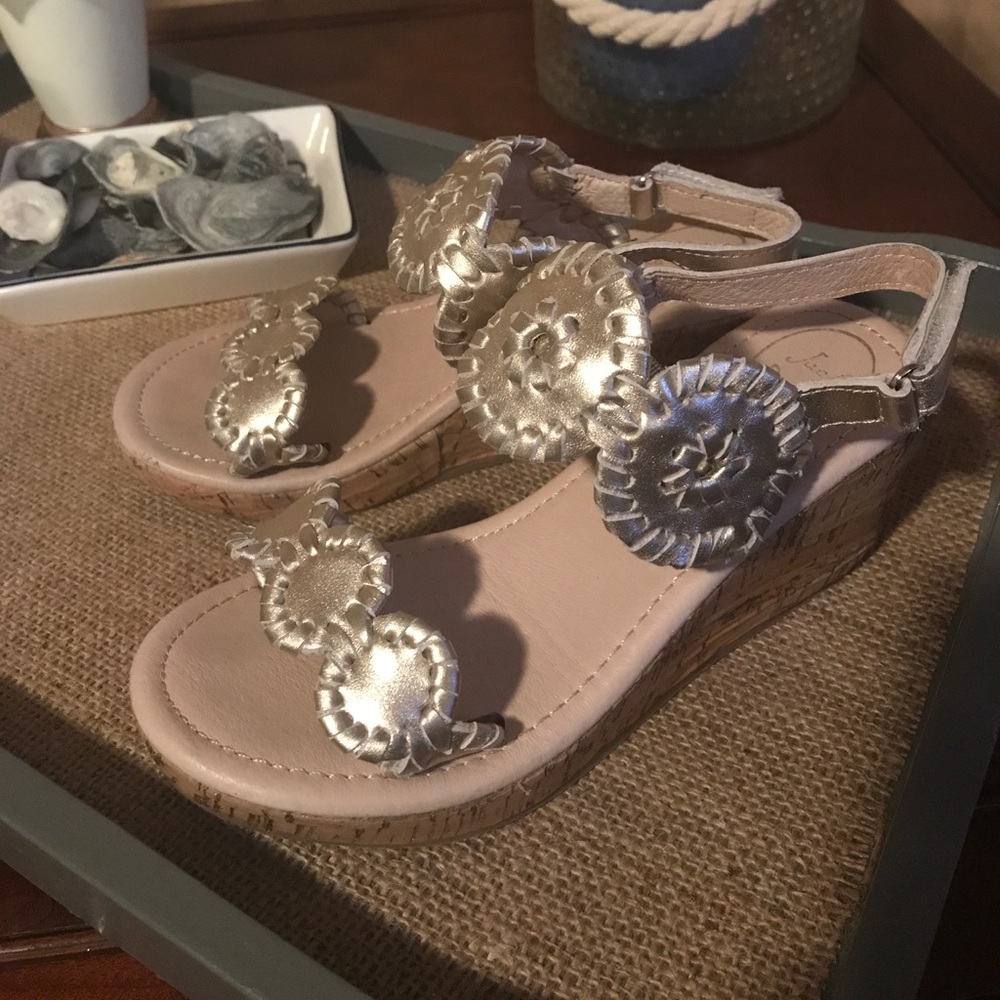 EUC Jack Rogers Sandals Champagne Color