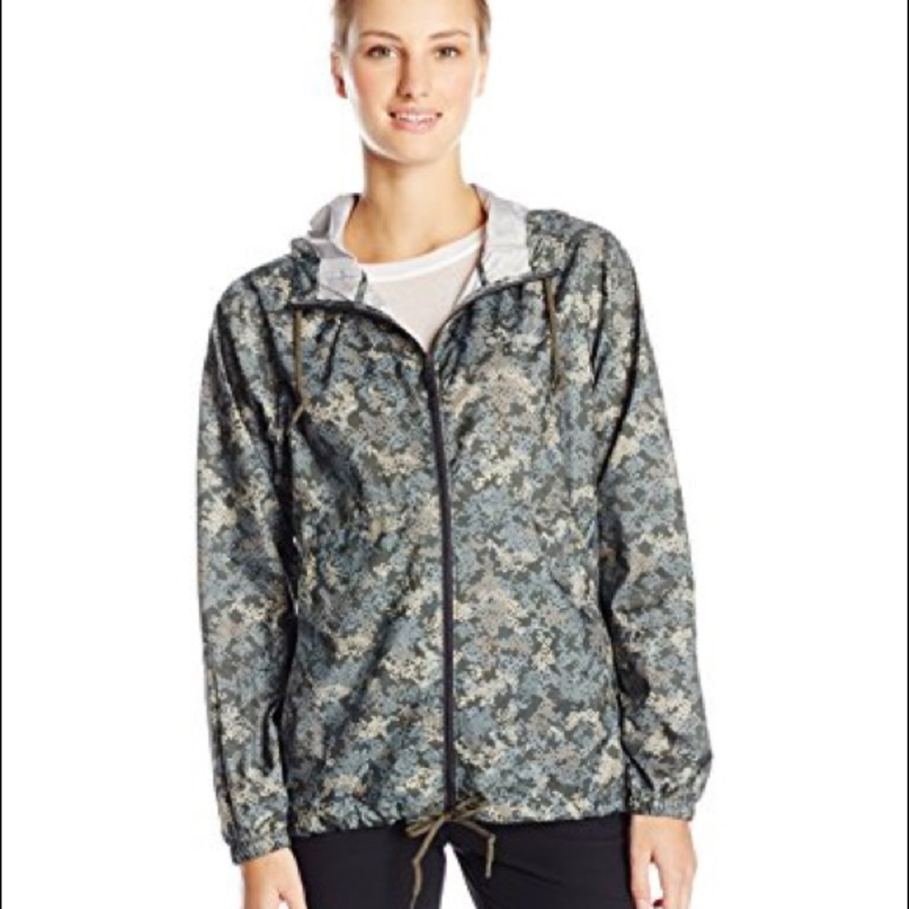 Columbia Flash Forward windbreaker