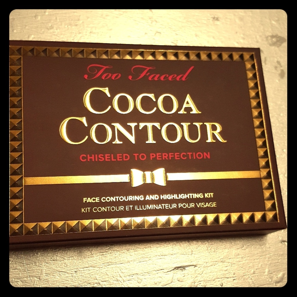 Too Faced Cocoa Contour in Medium to Deep