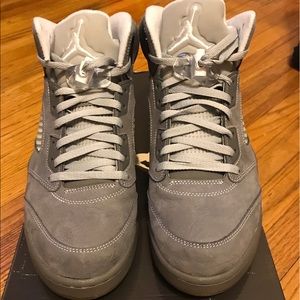 Men's Size 11 - Jordan 5 Retro "Wolf Grey"
