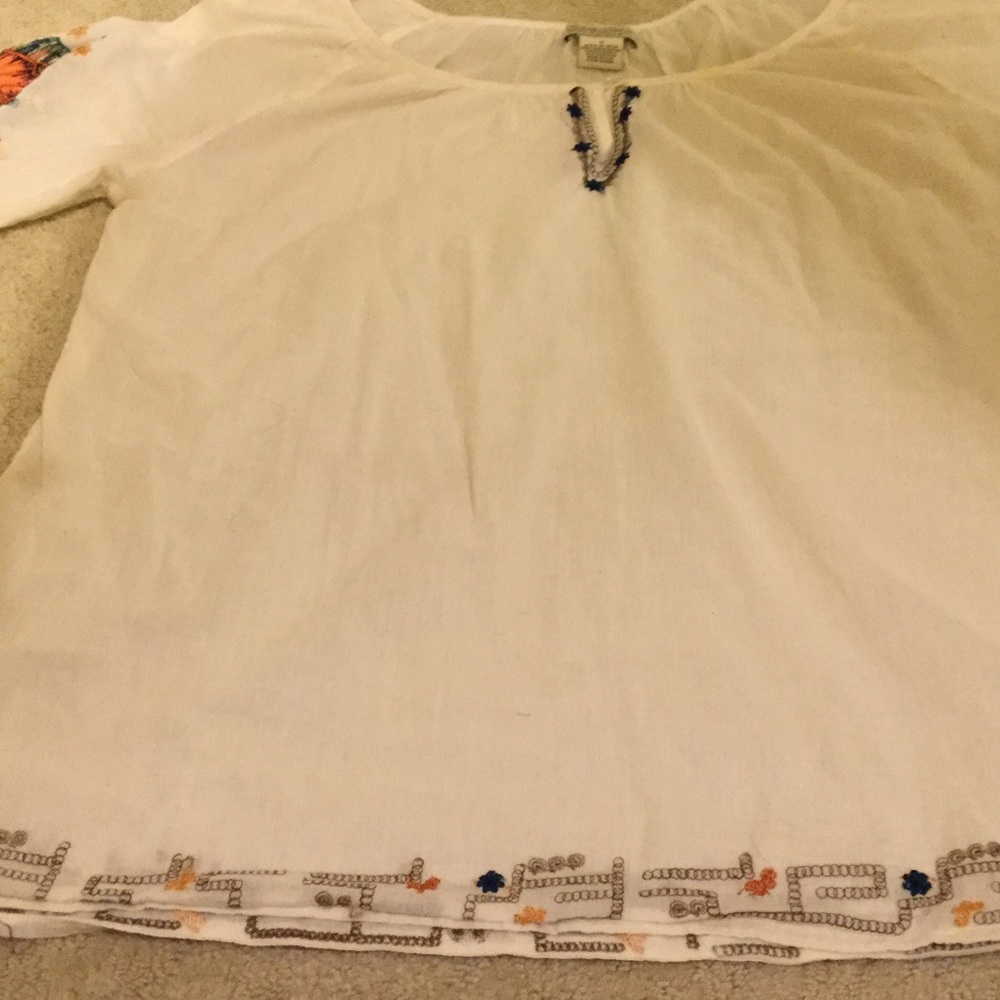 Lucky Brand - Picture 3 of 4