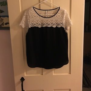 Black and white Lauren Conrad t shirt/blouse