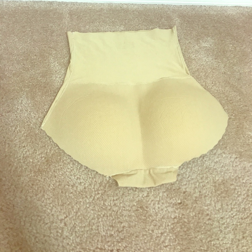 NWOT M nude high waist controltop padded underwear