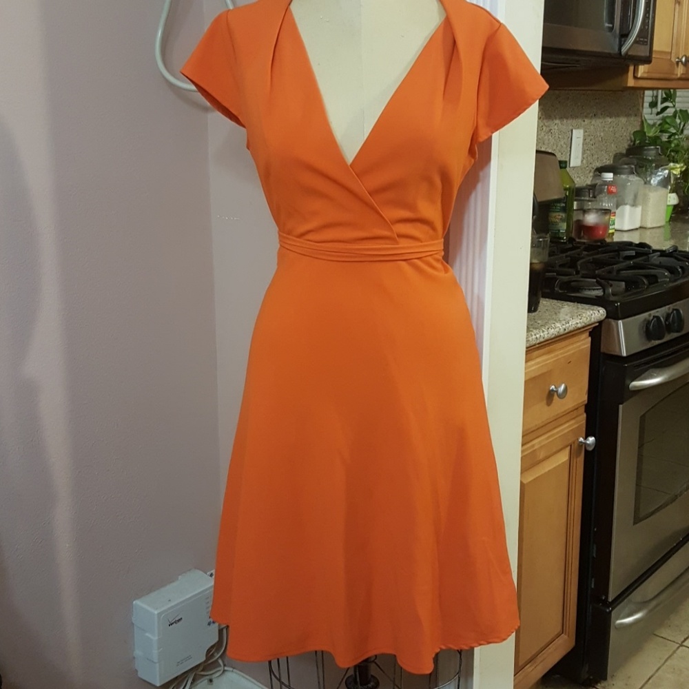 V neck dress