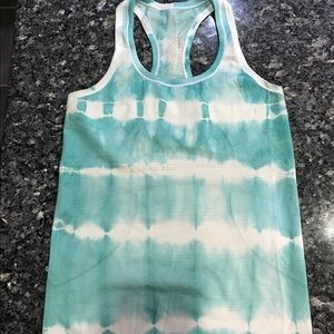 Lululemon Run Swiftly Tech Tank