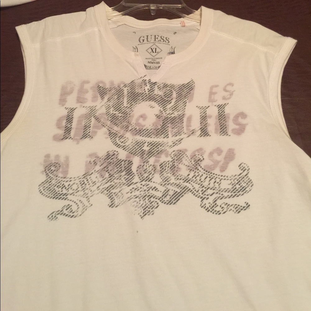 Sleeveless tank by Guess