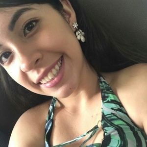 Meet your Posher, Rosaizela