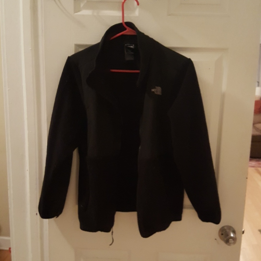 Black Northface fleece