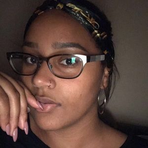 Meet your Posher, Ravyn