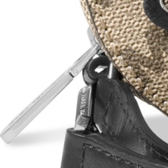 Michale Kors Star Coin Purse - MSRP $118 - Picture 5 of 6