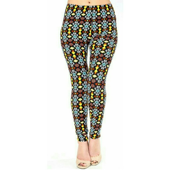 (Plus) Curvy Tribal Abstract Print Leggings - Picture 2 of 5