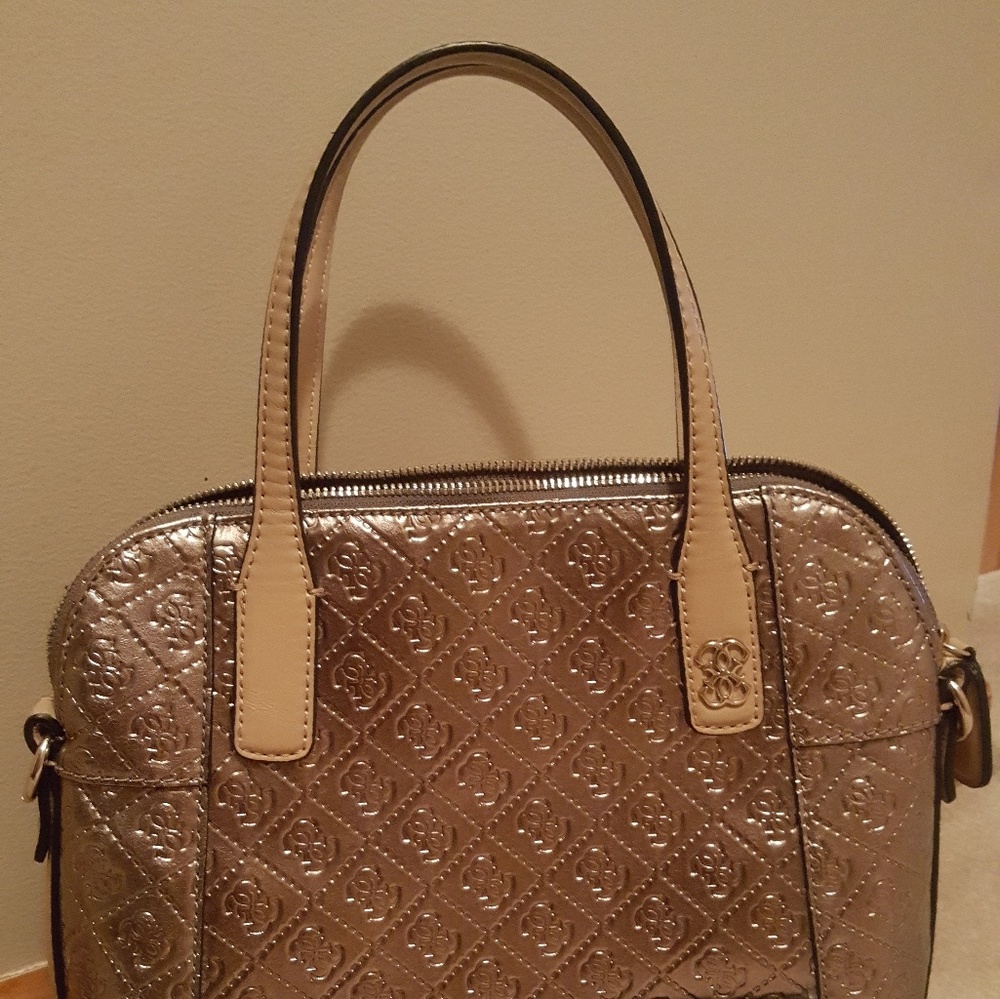 Guess purse