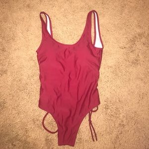 One-Piece with tie up sides