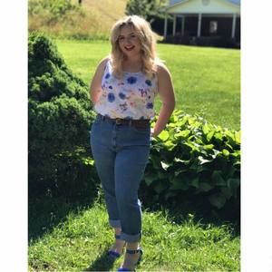 Meet your Posher, Nadia