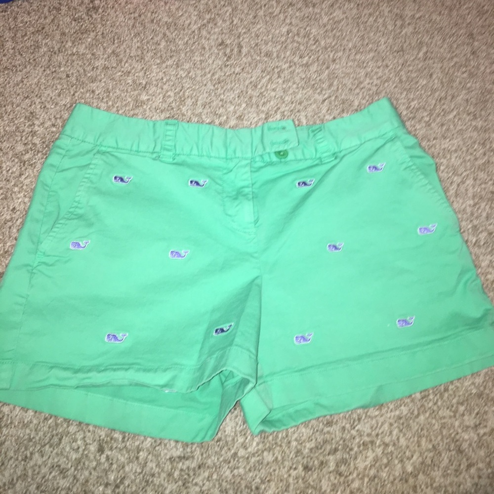 NWOT Green w blue whale Vineyard Vines Shorts SZ 4