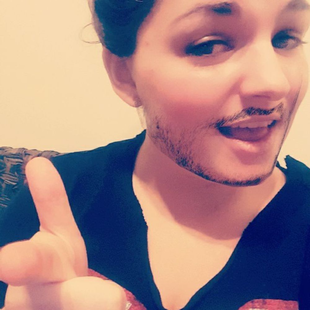 Meet your Posher, Molly