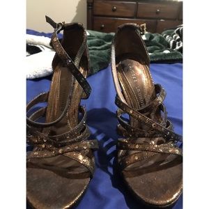 👠✨Chinese Laundry Strappy Stiletto Heels!