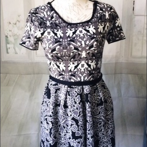 Jessica Simpson Dresses & Skirts - Final $ Jessica Simpson M Black  Sweater Dress