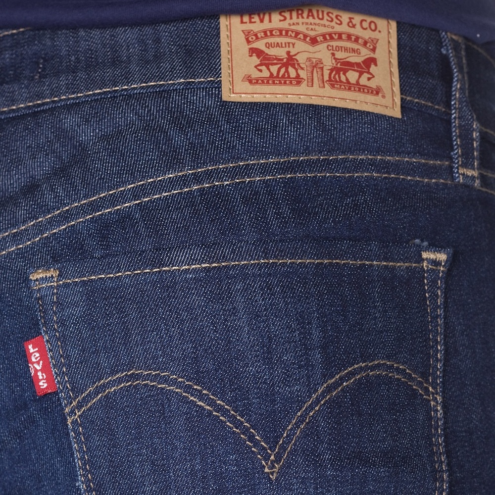 💥PRICE DROP LEVI skinny jean 👖 BARELY WORN🙌🏼