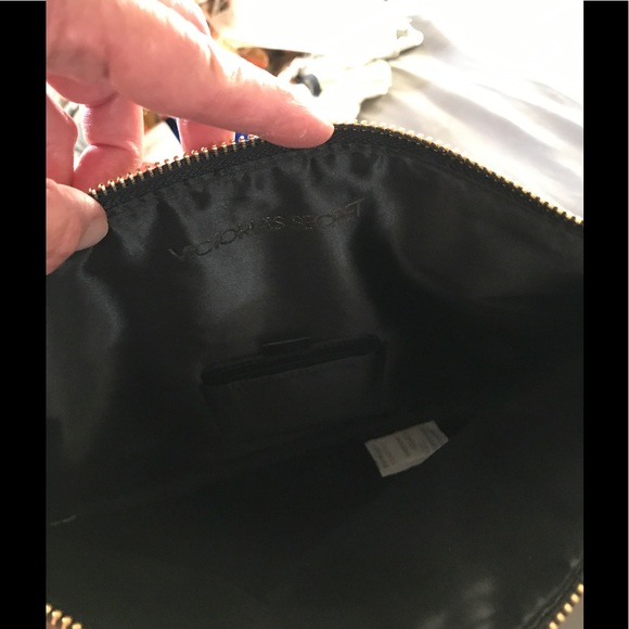 NWT Victoria's Secret sparkling clutch - Picture 4 of 4