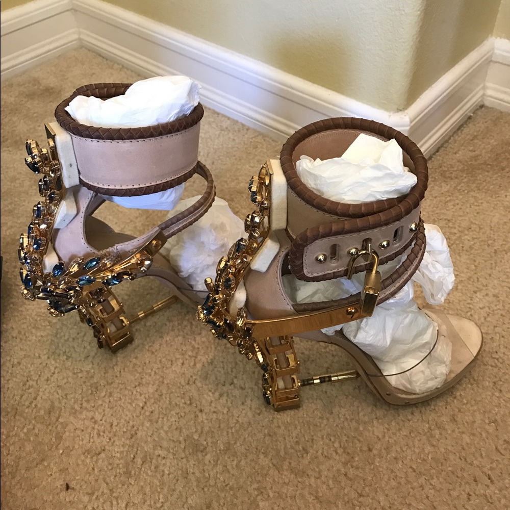 Worn only 1 time paid over 4500 new