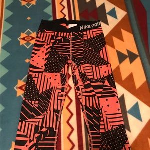 Nike pro capris
