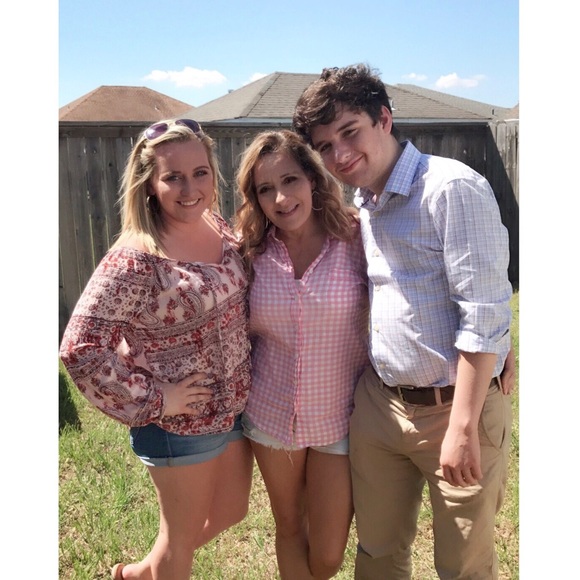 Meet your Posher, Maggie! - Picture 4 of 4