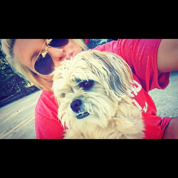 Meet your Posher, Maggie! - Picture 1 of 4