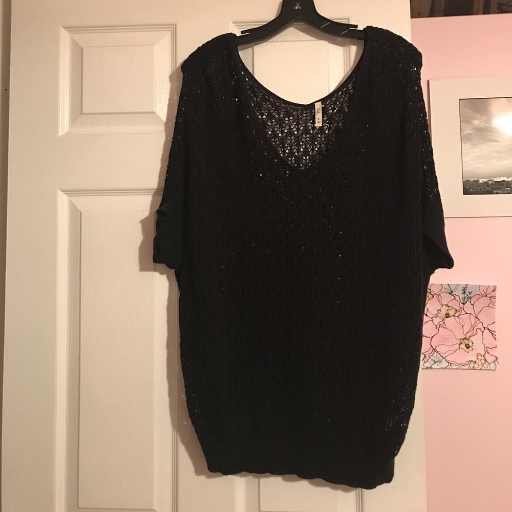 Short Sleeve Knit Sweater