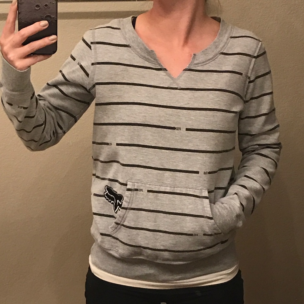 Cute FOX sweatshirt!