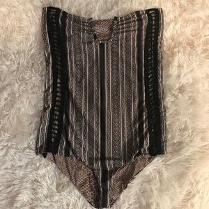 Acacia Africa One Piece