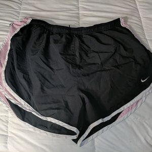 NikeFIT Dry black and pink shorts