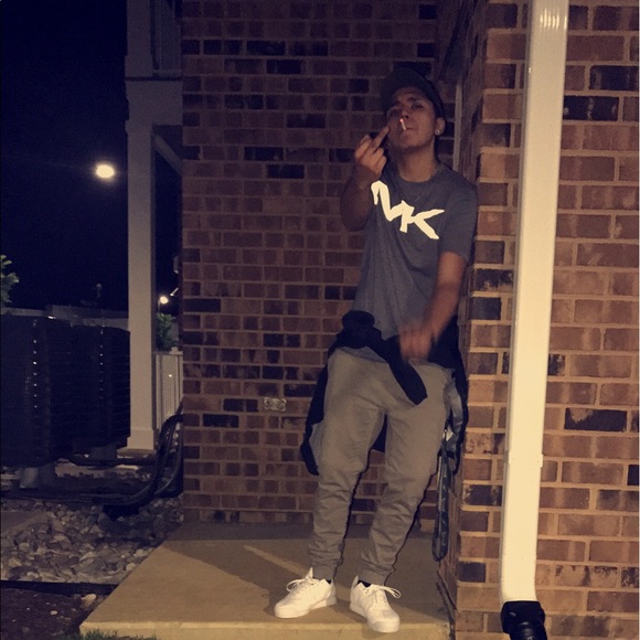 Meet your Posher, Kevin - Picture 1 of 1