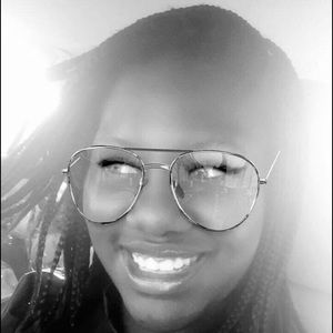 Meet your Posher, Yasmin