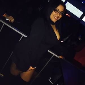 Meet your Posher, Pamela