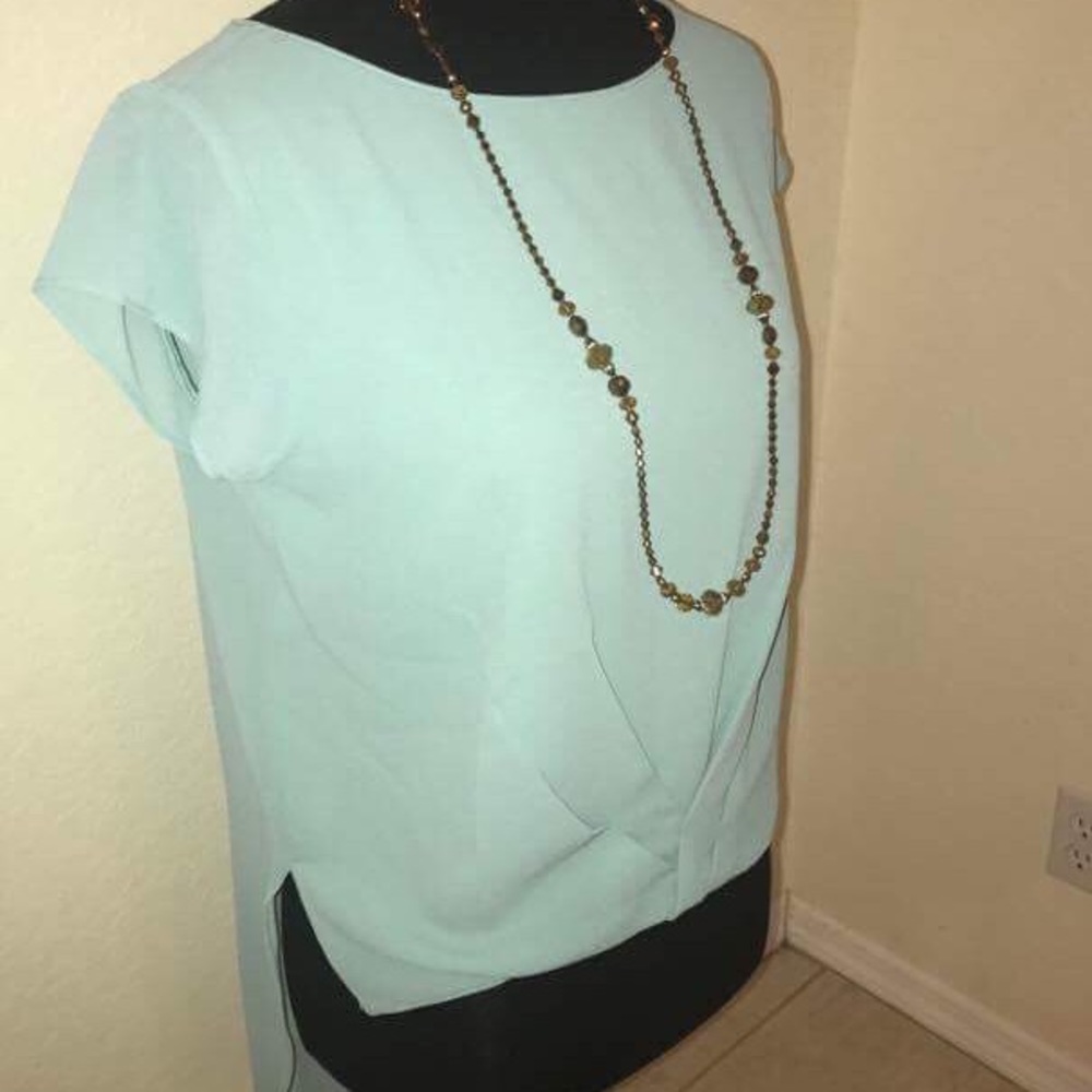 NWT Hi-Lo Mint Colored Blouse