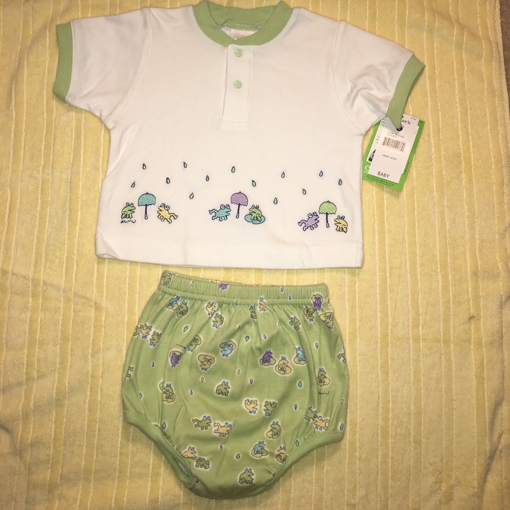 NWT - Carter's  2 pc infant " froggy" creeper