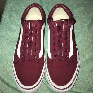 Burgundy low top Vans